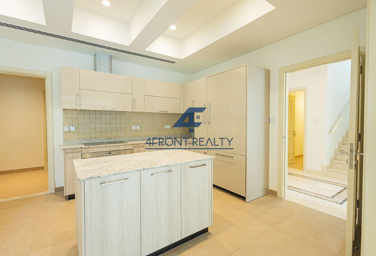 Extra Spacious Layouts IExclusive CommunityIVacant photo 27