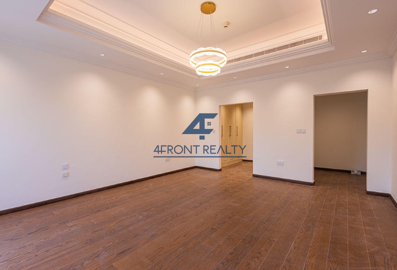 Extra Spacious Layouts IExclusive CommunityIVacant photo 10