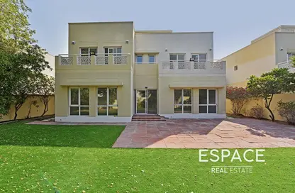 Villa - 5 Bedrooms - 5 Bathrooms for rent in Meadows 4 - Meadows - Dubai