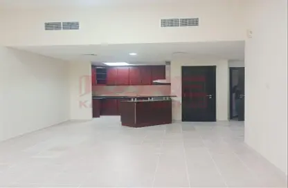 شقة - غرفة نوم - 2 حمامات للبيع في بناية  38إلى107 - طراز البحر المتوسط - ديسكفري جاردنز - دبي