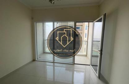 شقة - 2 غرف نوم - 3 حمامات للايجار في مساكن كورنيش عجمان - طريق كورنيش عجمان - عجمان شقة - 2 غرف نوم - 3 حمامات للايجار في مساكن كورنيش عجمان - طريق كورنيش عجمان - عجمان