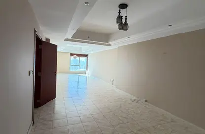 Apartment - 3 Bedrooms - 4 Bathrooms for rent in Al Dana Tower - Al Majaz 3 - Al Majaz - Sharjah
