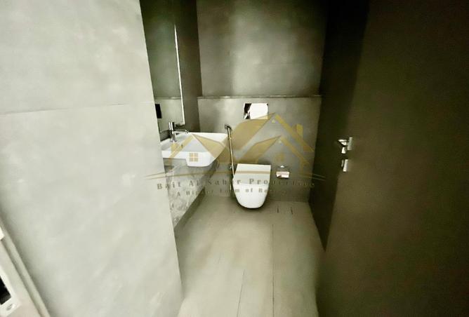 141933314 - Property Image 2