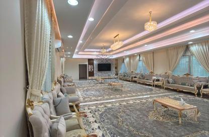Villa - 5 - 7+ for sale in Al Riqaibah - Al Suyoh - Sharjah