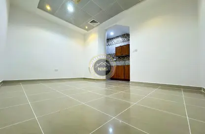 Apartment - 1 Bathroom for rent in Al Muntazah - Abu Dhabi