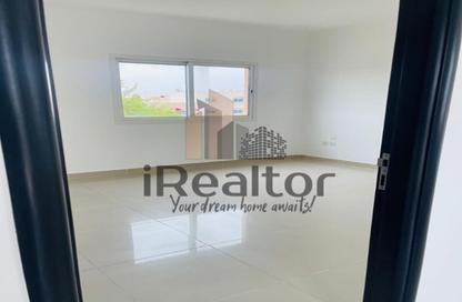 Villa - 5 Bedrooms - 6 Bathrooms for sale in Contemporary Style - Al Reef Villas - Al Reef - Abu Dhabi