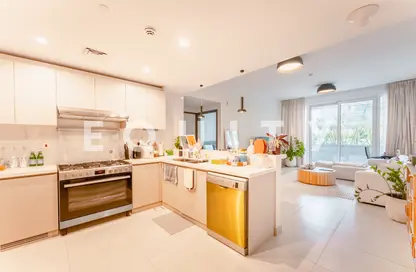 شقة - غرفة نوم - 2 حمامات للبيع في 1 Residences - 2 - وان ريزيدندس - الكفاف - بر دبي - دبي