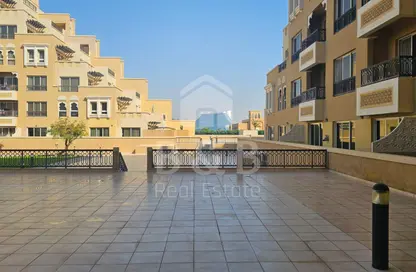 شقة - 2 غرف نوم - 4 حمامات للايجار في كهرمان - باب البحر - جزيرة المرجان - رأس الخيمة