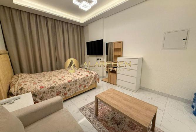 94008013 - Property Image 3