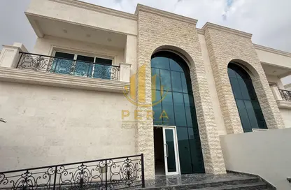 Villa - 5 Bedrooms for sale in Al Tay East - Al Suyoh - Sharjah