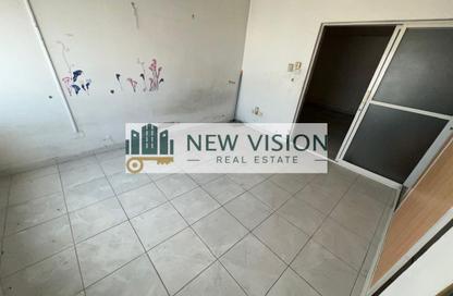 Apartment - 1 Bedroom - 1 Bathroom for rent in Yasmeen Tower - Al Majaz 2 - Al Majaz - Sharjah