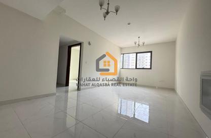 Apartment - 1 Bedroom - 2 Bathrooms for rent in Al Mamzar Plaza - Al Taawun Street - Al Taawun - Sharjah