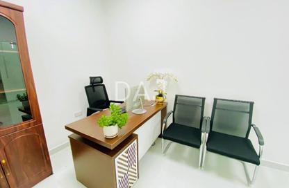 Office Space - Studio - 1 Bathroom for rent in Red Avenue - Al Garhoud - Dubai