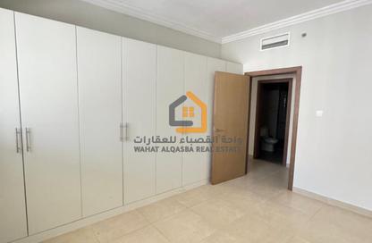 Apartment - 2 Bedrooms - 3 Bathrooms for rent in Al Khan 9 building - Al Khan - Sharjah