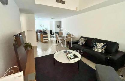 Apartment - 1 Bedroom - 2 Bathrooms for sale in The Waves Tower A - The Waves - Dubai Marina - Dubai