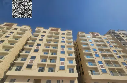 شقة - غرفة نوم - 2 حمامات للبيع في قرية الأميرة - عجمان