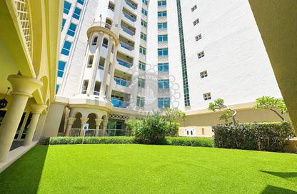 Apartment - 2 Bedrooms - 3 Bathrooms for rent in Al Sarrood - Shoreline Apartments - Palm Jumeirah - Dubai