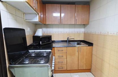 Apartment - Studio - 1 Bathroom for rent in Beach Tower 1 - Al Khan Lagoon - Al Khan - Sharjah