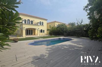 Villa - 3 Bedrooms - 3 Bathrooms for rent in Jumeirah Park - Dubai