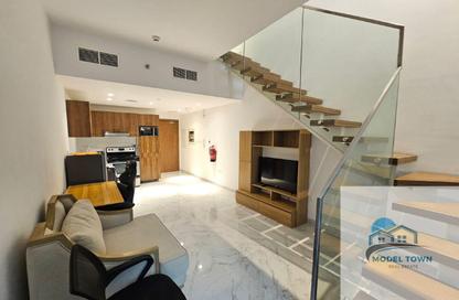 Apartment - 2 Bedrooms - 2 Bathrooms for rent in Oasis Residences - Masdar City - Abu Dhabi