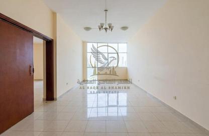 Apartment - 3 - 5 for rent in Al Majaz 3 - Al Majaz - Sharjah