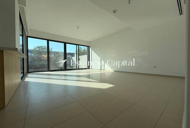 101988403 - Property Image 2