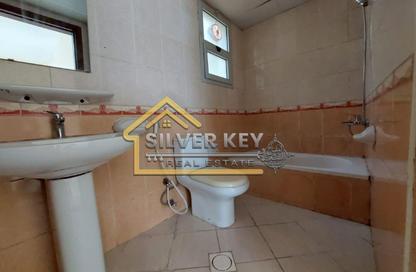 Apartment - 2 Bedrooms - 2 Bathrooms for rent in Abu Shagara building - Abu shagara - Sharjah