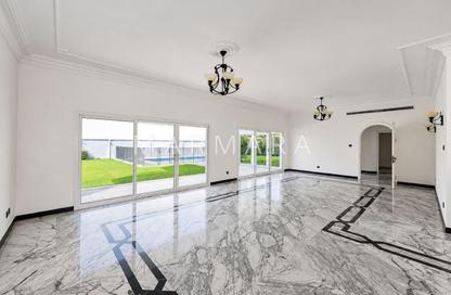 Villa - 5 Bedrooms - 6 Bathrooms for rent in Umm Suqeim 1 Villas - Umm Suqeim 1 - Umm Suqeim - Dubai