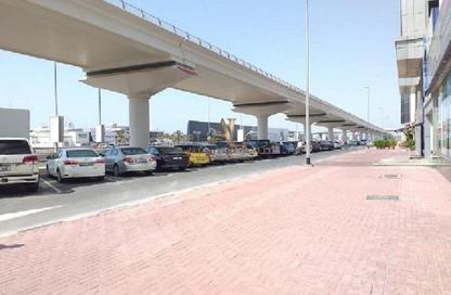 Shop - Studio - 4 Bathrooms for rent in Al Barsha 1 - Al Barsha - Dubai
