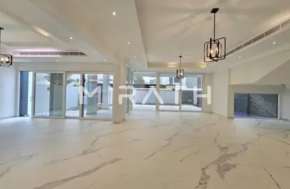 Villa - 6 Bedrooms - 7 Bathrooms for rent in Jumeirah 3 Villas - Jumeirah 3 - Jumeirah - Dubai