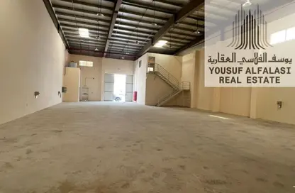 Warehouse - Studio - 2 Bathrooms for rent in Umm Al Thuoob - Umm Al Quwain