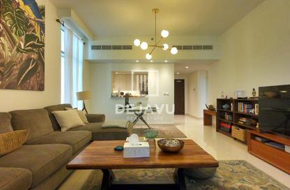 Apartment - 2 - 3 for rent in Boulevard Crescent Tower 1 - BLVD Crescent - Downtown Dubai - Dubai