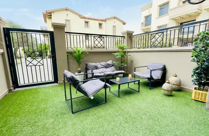 شقة - غرفة نوم - 2 حمامات للايجار في قمر 5 - مدينة بدر - المحيصنة - دبي