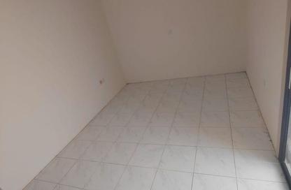 Apartment - 1 Bedroom - 1 Bathroom for rent in Qasimia 10 building - Al Mahatta - Al Qasimia - Sharjah