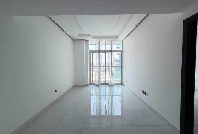 132005000 - Property Image 2