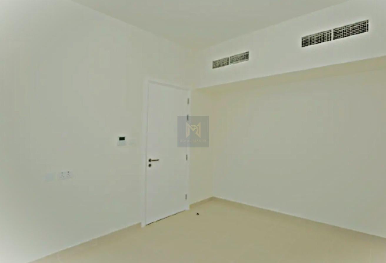 Spacious 2-Bed |Available| Ready to Move photo 4
