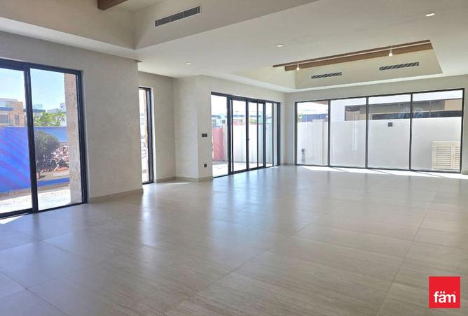 105111823 - Property Image 2