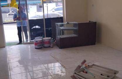 Shop - Studio for rent in Al Plaza Building - Al Ghuair - Al Gharb - Sharjah