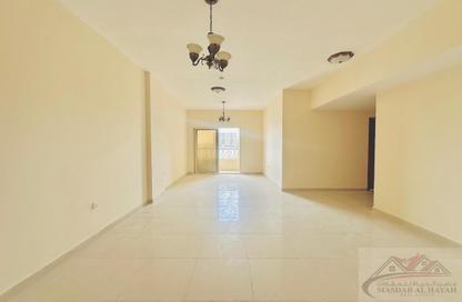 Apartment - 2 Bedrooms - 3 Bathrooms for rent in Muwaileh 29 Building - Muwaileh - Sharjah