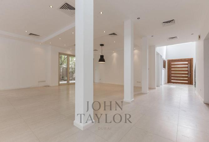 104701967 - Property Image 2