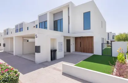 Townhouse - 4 Bedrooms - 4 Bathrooms for sale in Shams Townhouses - Town Square - Dubai