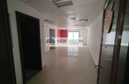 Penthouse - 3 Bedrooms - 4 Bathrooms for rent in New Al Taawun Road - Al Taawun - Sharjah