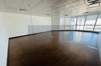 Office Space - Studio - 1 Bathroom for rent in The Regal Tower - Business Bay - Dubai