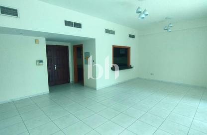 Apartment - 2 Bedrooms - 2 Bathrooms for rent in Azure - Dubai Marina - Dubai