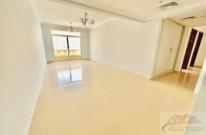 Apartment - 2 Bedrooms - 3 Bathrooms for rent in Muwaileh 29 Building - Muwaileh - Sharjah