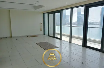 Apartment - 3 Bedrooms - 5 Bathrooms for rent in Al Mamzar - Al Mamzar - Sharjah - Sharjah