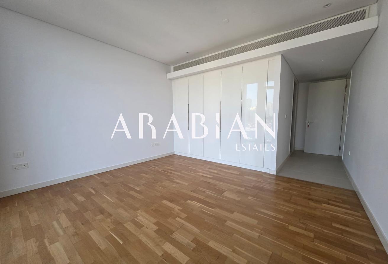 Unfurnished | Panoramic Sea View | Luxurious photo 10