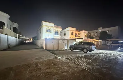 فيلا - 5 غرف نوم - 7 حمامات للبيع في فلل الروضة 2 - 2  الروضة - الروضة - عجمان