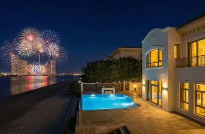 Villa - 5 Bedrooms - 6 Bathrooms for rent in Garden Homes Frond E - Garden Homes - Palm Jumeirah - Dubai