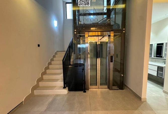 113703704 - Property Image 2